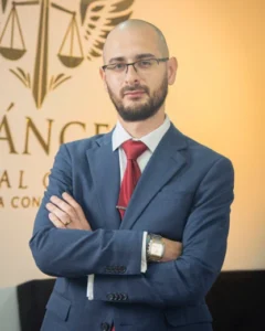 Juan Camilo Álava Baena, abogado especialista en Derecho Penal en Medellín